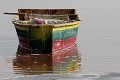  récolte de sel, bateau, lac rose, sénégal, afrique de l'ouest 